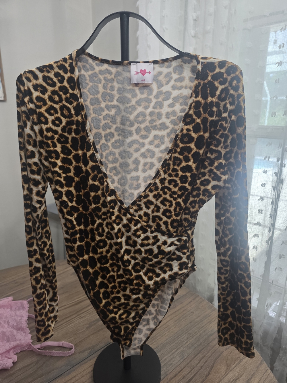 Buddy Love Leopard Print V-Neck Long Sleeve Bodysuit Sz Large